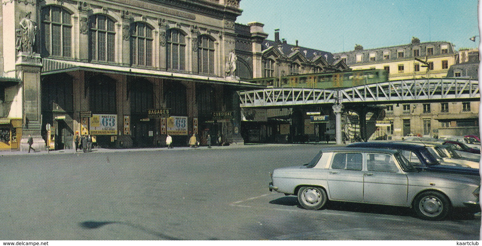 Paris: RENAULT 10 - TRAIN - La Gare D'Austerlitz: La Cour De Départ - Toerisme