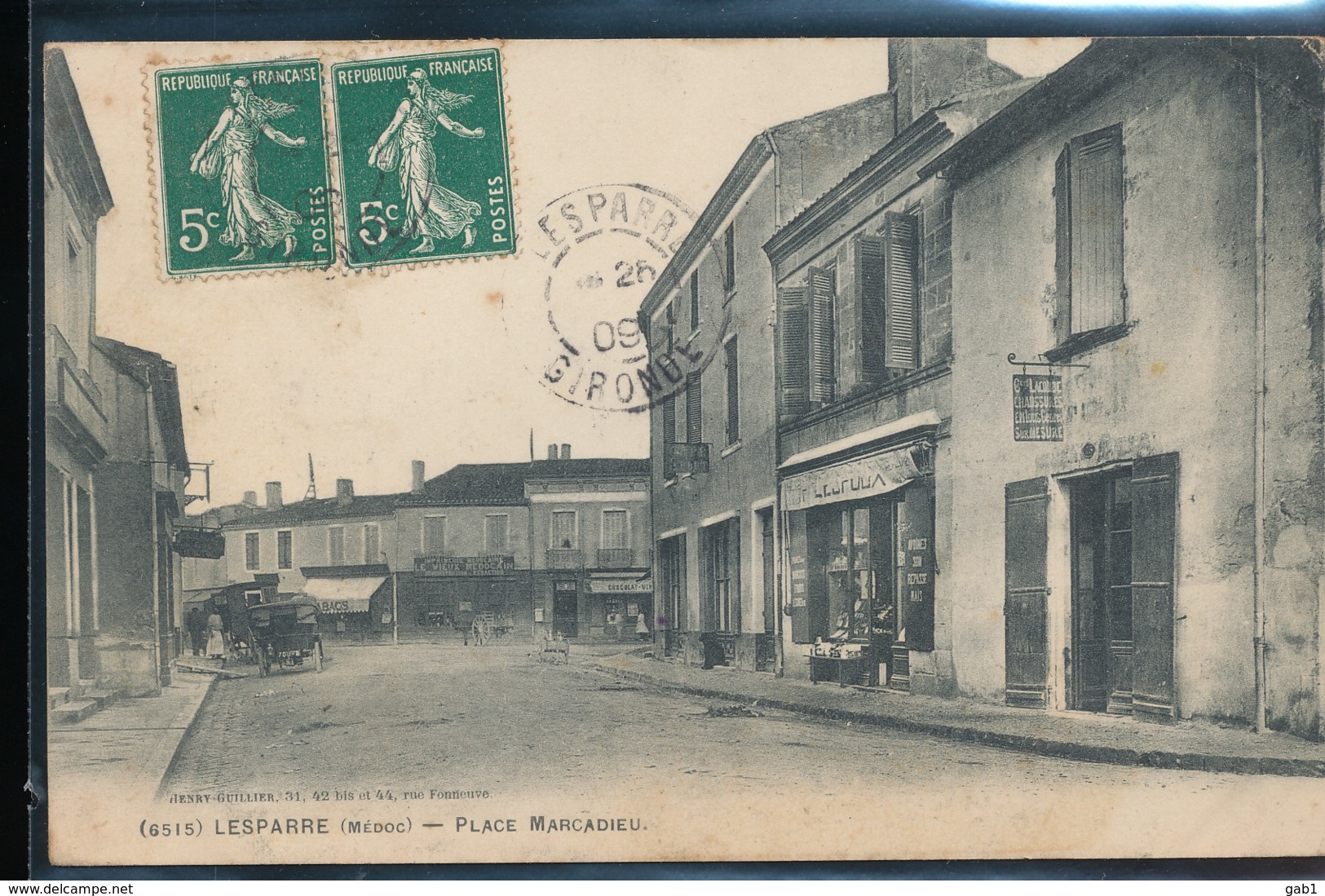 33 -- Lesparre -- Place Marcadieu - Lesparre Medoc