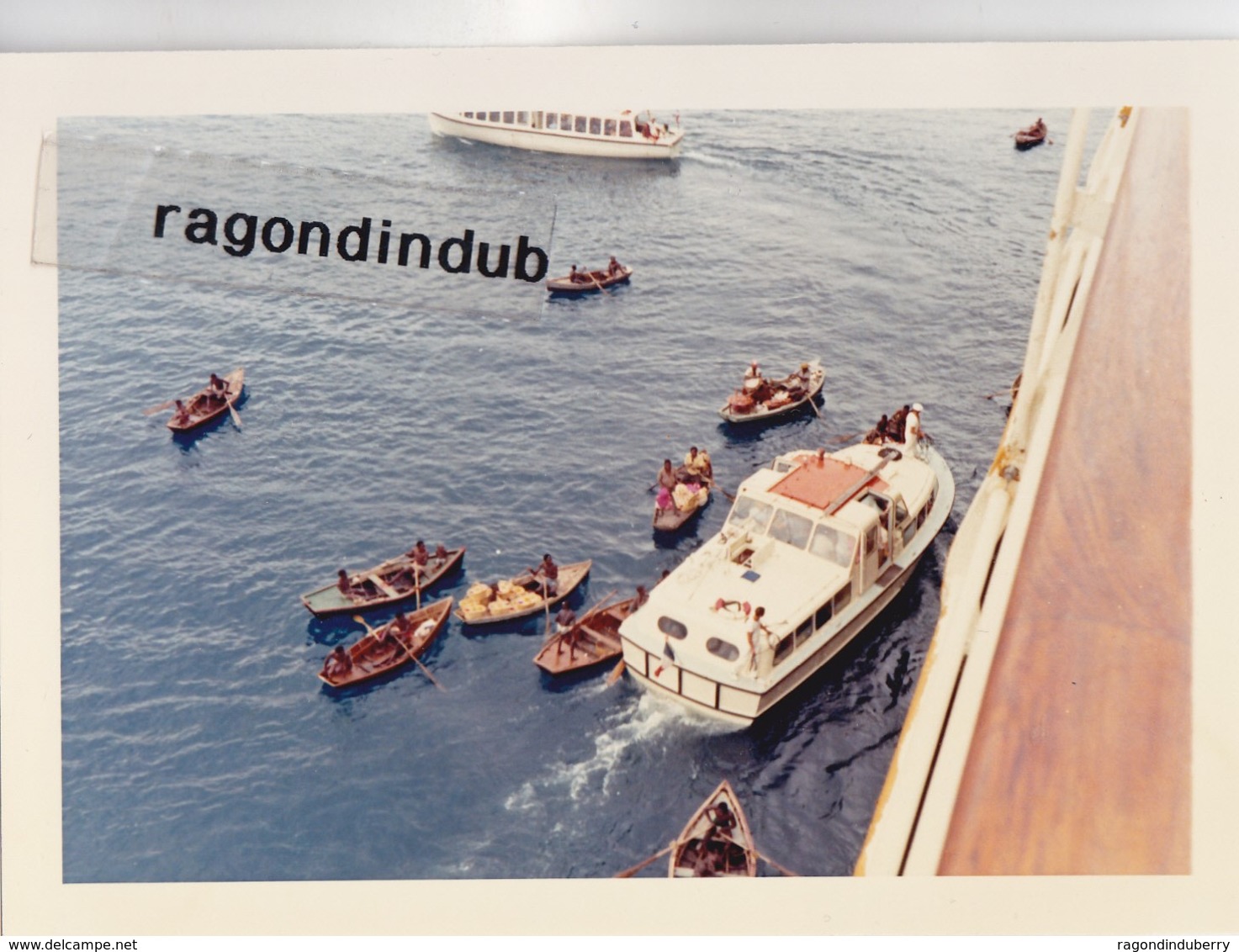 PHOTO - PAQUEBOT FRANCE - 5 Phot Voy Aux ANTILLES 1970 - Ravitallement En Rade De Port Au Prince Produits Exotiques Loc - Bateaux