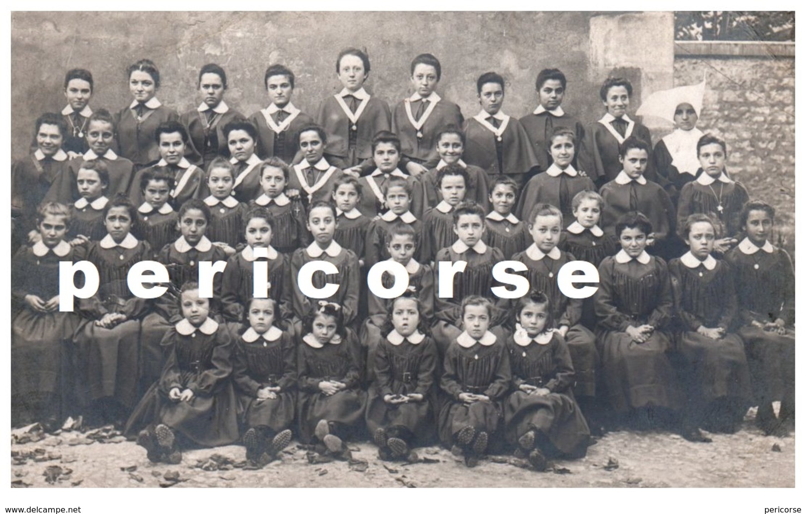 50  Equeurdeville  Ecole Sainte Marie  (carte Photo) - Equeurdreville