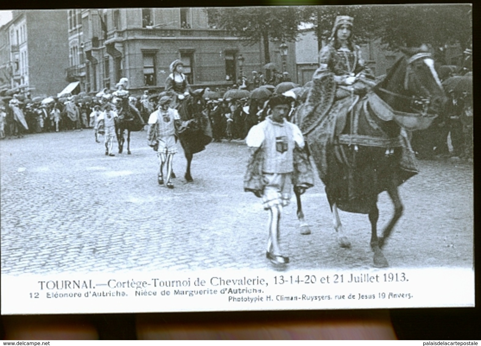 TOURNAI  CORTEGE             JLM - Doornik