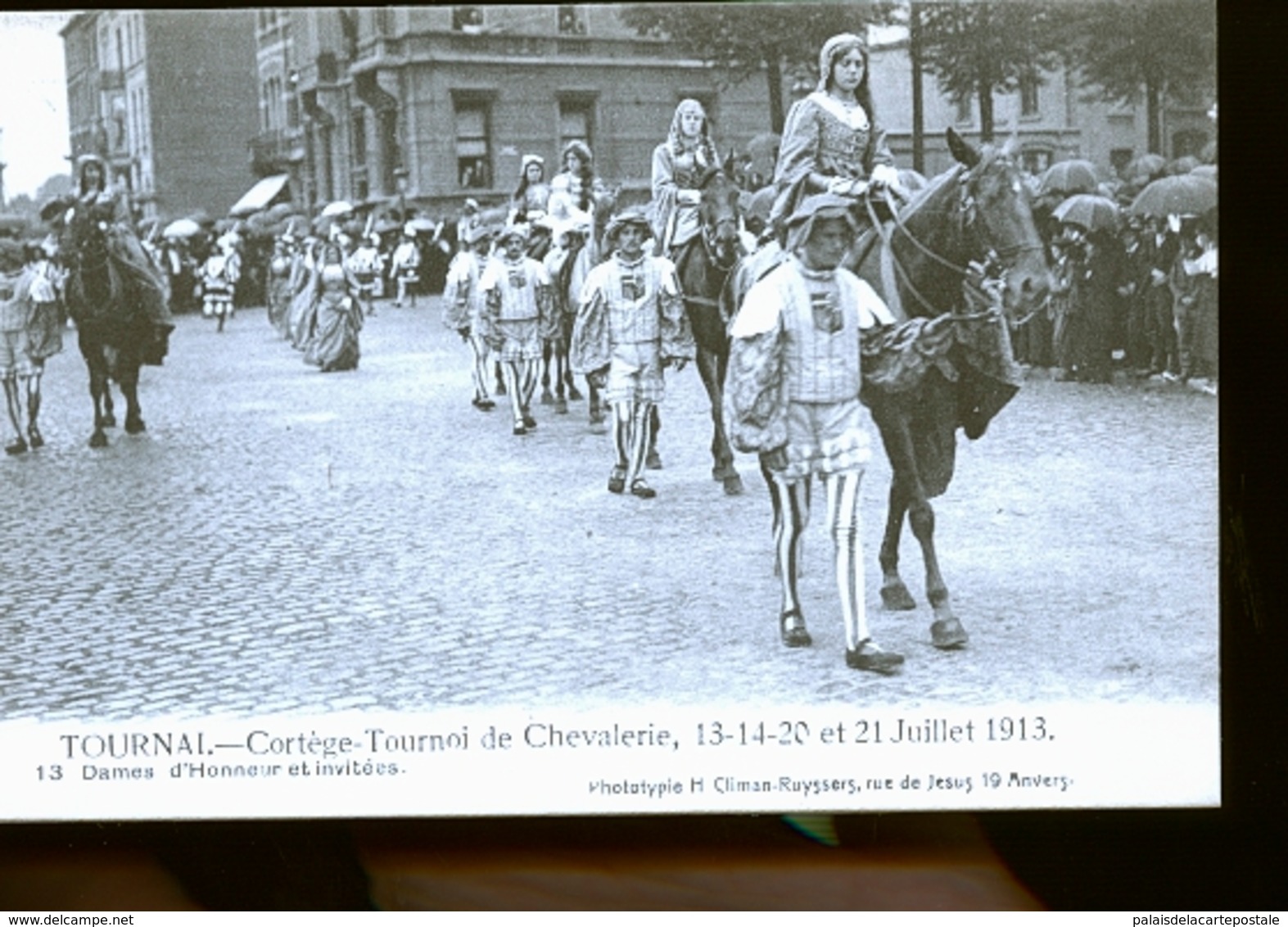 TOURNAI  CORTEGE             JLM - Doornik