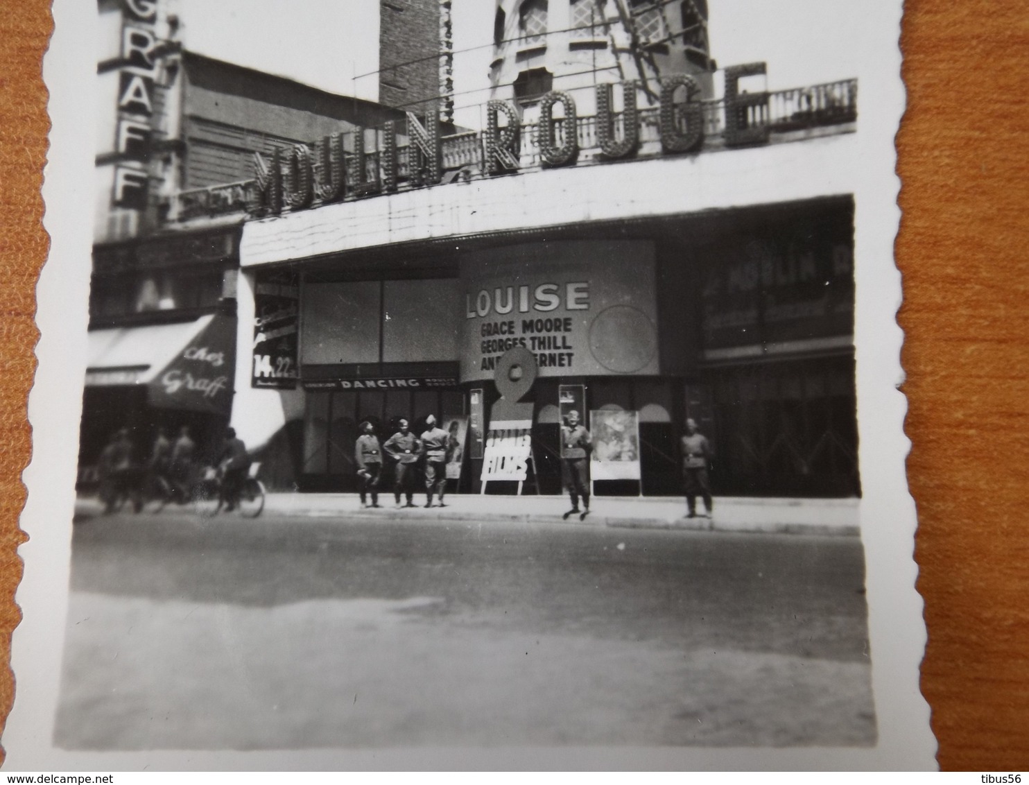 WW2 GUERRE 39 45 PARIS MOULIN ROUGE SOLDATS ALLEMANDS SPECTACLE FILLES SEINS NUES LOGE DANCING CABARET - Paris La Nuit