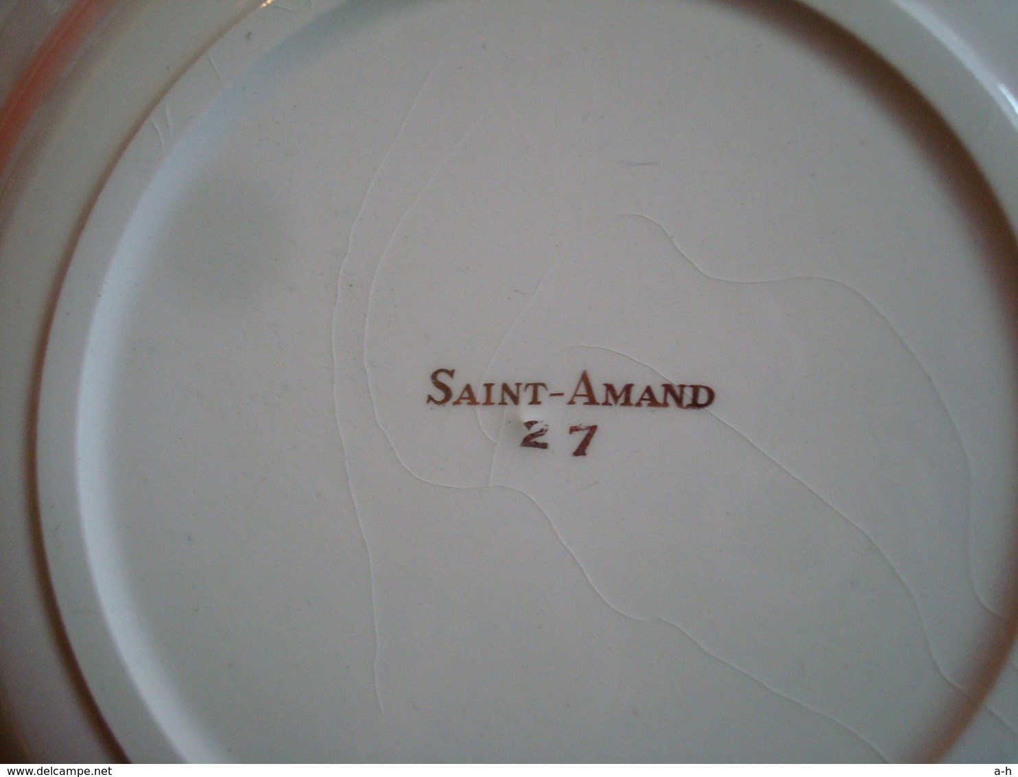 Faîence De St Amand , 6 Assiettes Creuses Anciennes ,dorures . - Saint Amand (FRA)