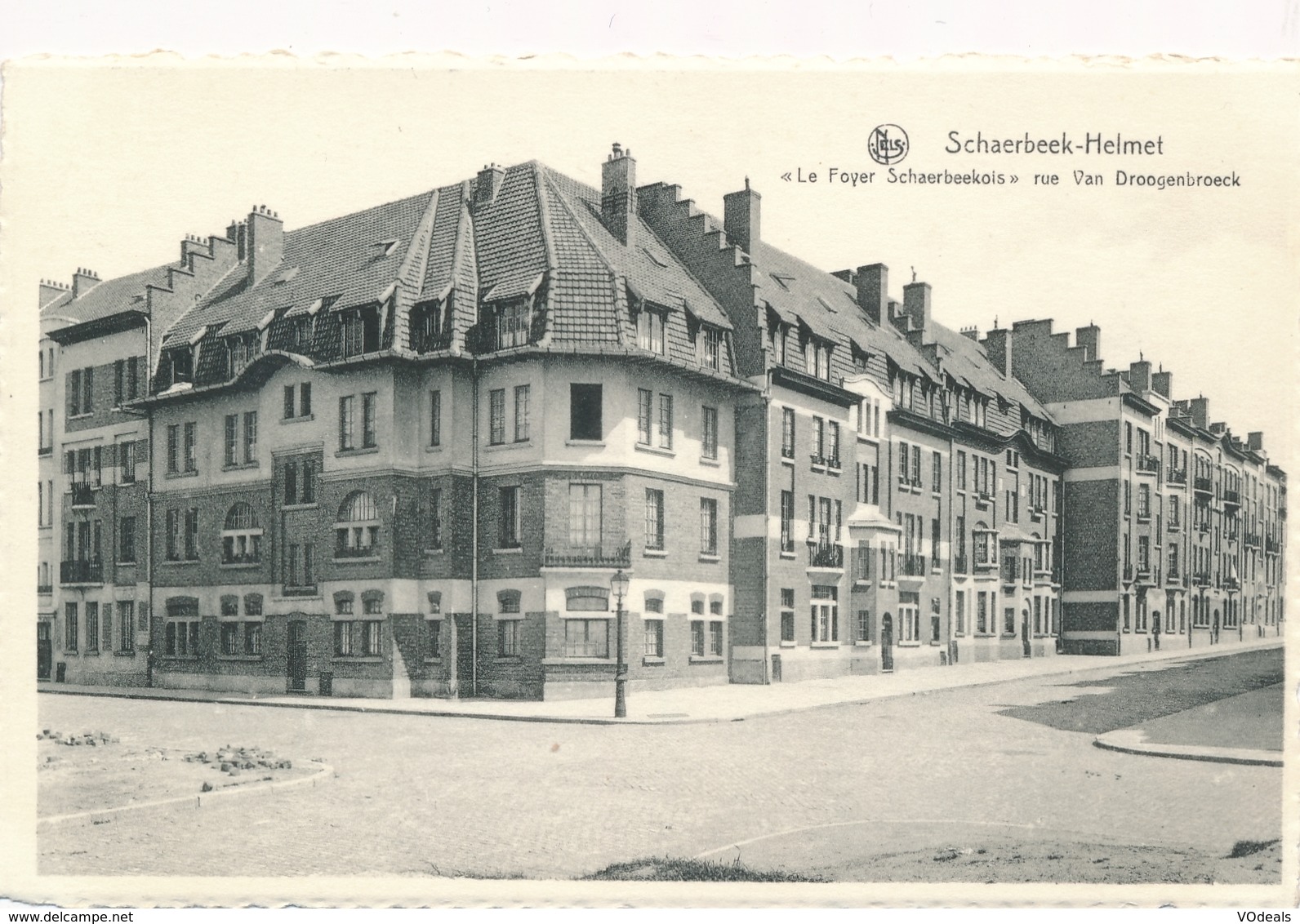 CPA - Belgique - Brussels - Bruxelles - Schaerbeek - Helmet - Le Foyer Schaerbeekois - Schaarbeek - Schaerbeek