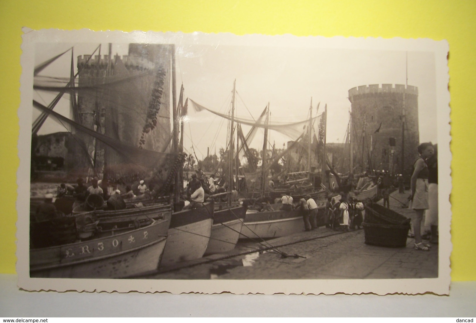 LA  ROCHELLE  - PHOTO N°1  ( Datée 10/08/1938 ) BATEAUX  - ( Pas De Reflet Sur L'original ) - Plaatsen