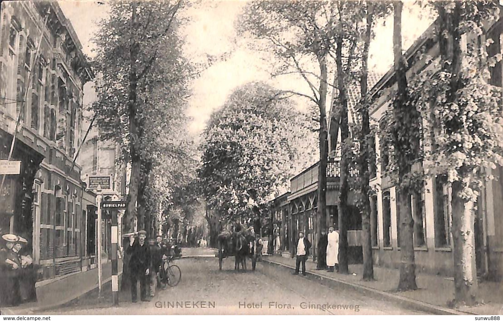 Ginneken - Hotel Flora, Ginnekenweg (top Animatie, Rijwielpad, Foto A. Van Erp) - Breda