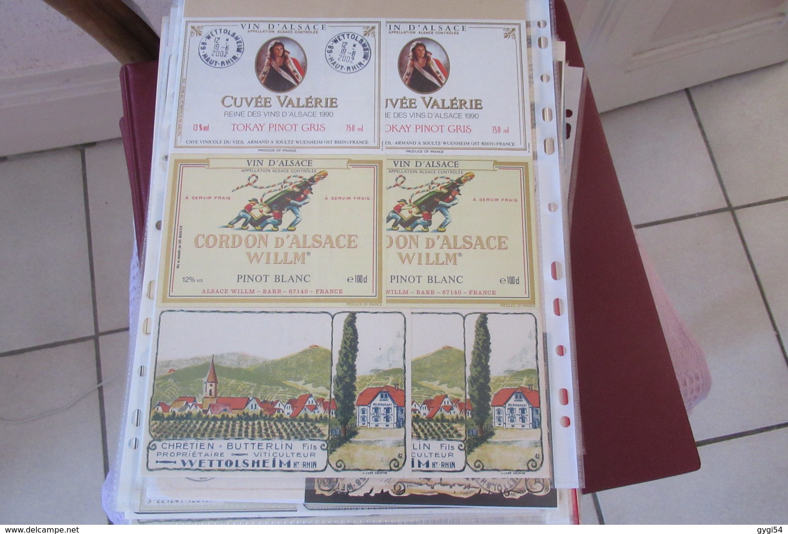 324    Etiquettes   de Vins  Vins d' Alsace Rouge et Blanc