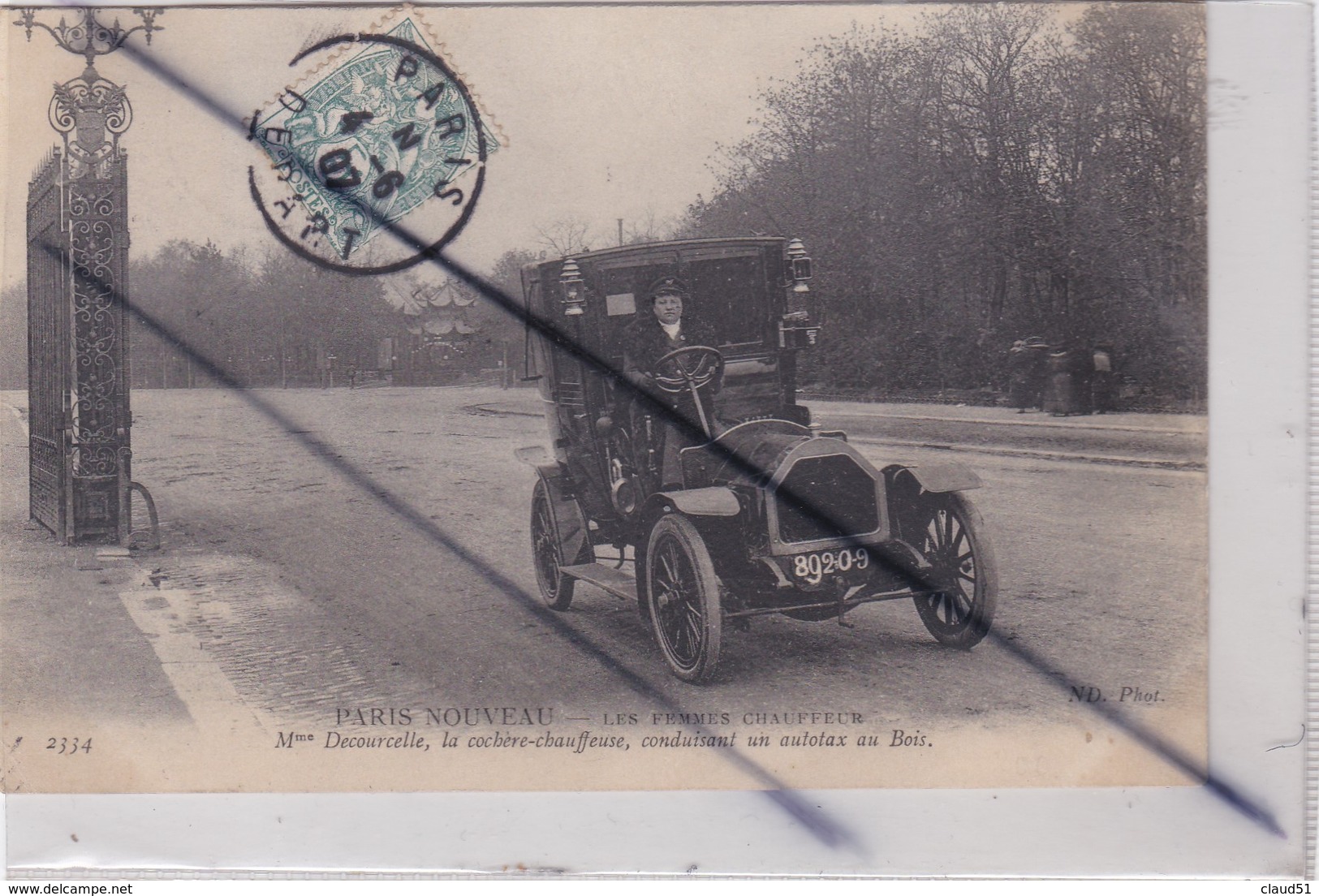 Paris (75) Les Femmes Chauffeur - Mme Decourcelle,la Cochère-chauffeuse,conduisant Un Autotax Au Bois - Transport Urbain En Surface