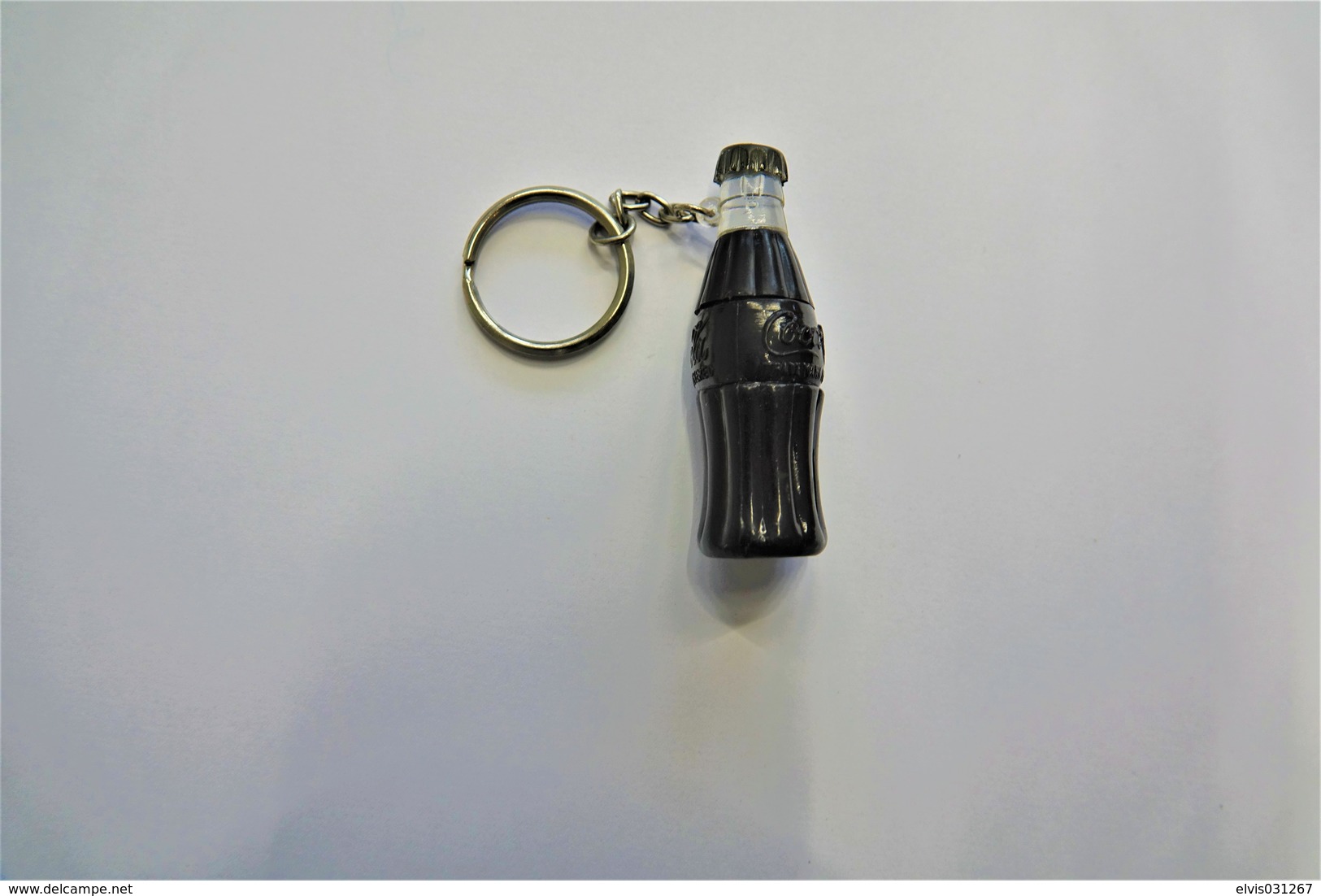 Vintage KEYCHAIN : COCA COLA MINIATURE BOTTLE RETRO -  RaRe - 1980's - Porte-cles - Porte-clefs