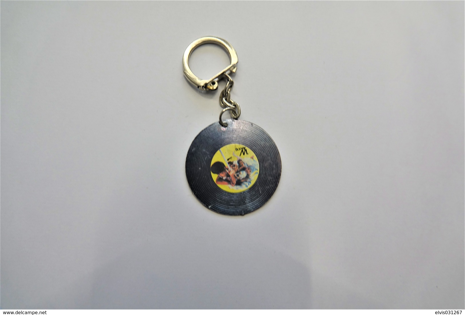 Vintage KEYCHAIN : BONEY M LP VINYL - RaRe - 1980's - Porte-cles - Porte-clefs