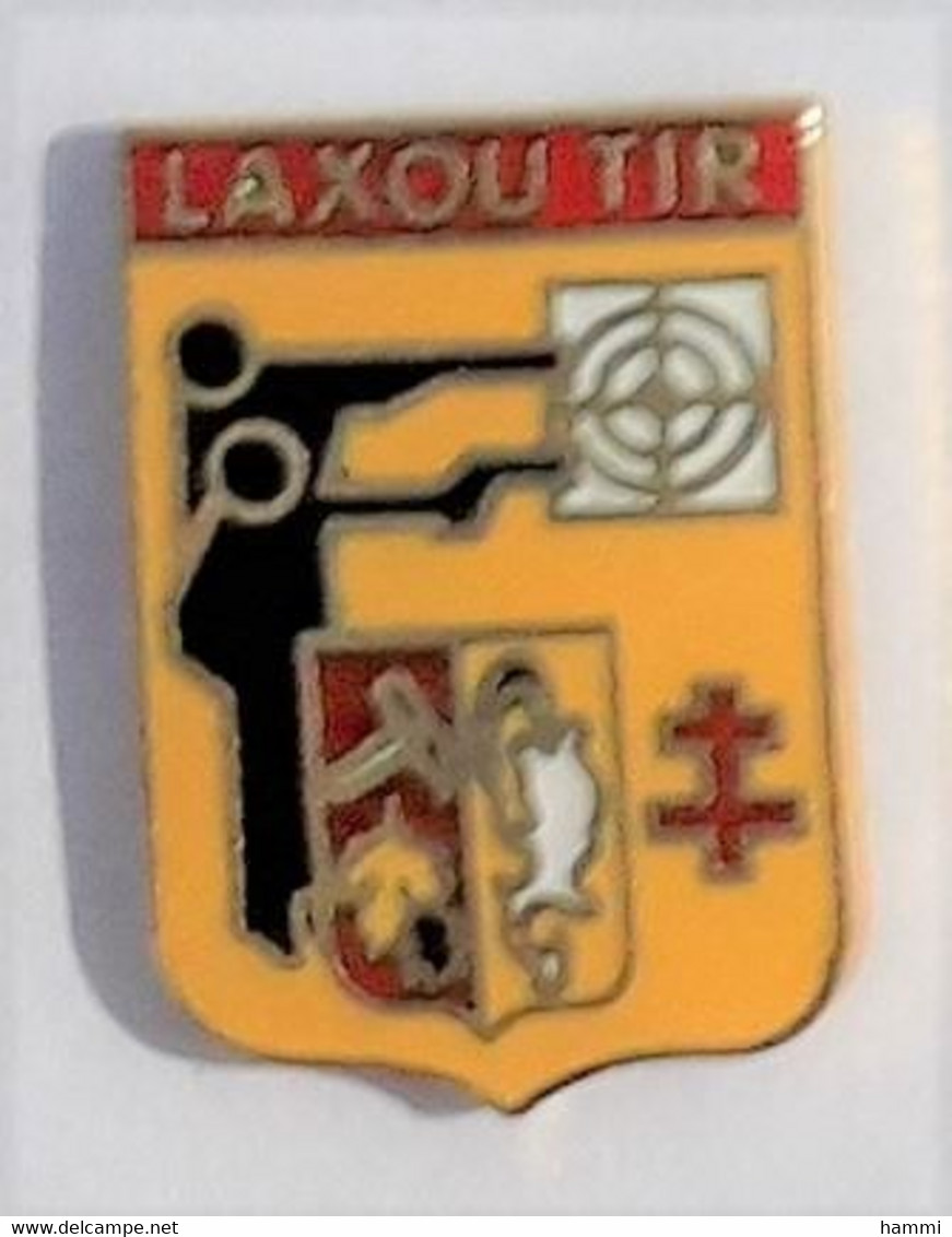 A116 Pin's CLUB TIR Pistolet Carabine LAXOU Meurthe Moselle Qualité Egf Croix Lorraine Achat Immédiat Immédiat - Tir à L'Arc