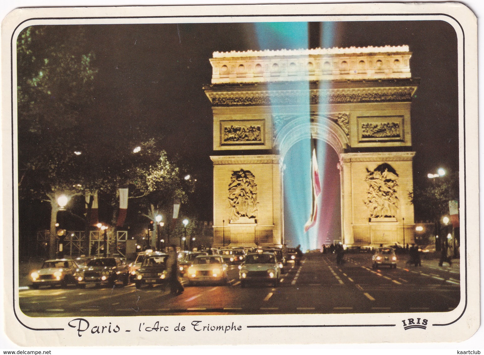Paris: PEUGEOT 204, COUPÉ, 304, SIMCA 1100, LANCIA ?, RENAULT 4  - L'Arc De Triomphe - Toerisme