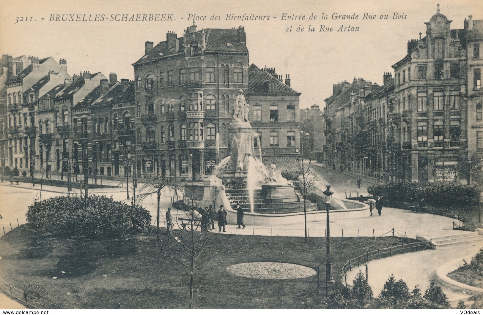 CPA - Belgique - Brussels - Bruxelles - Schaerbeek - Place Des Bienfaiteurs - Schaerbeek - Schaarbeek