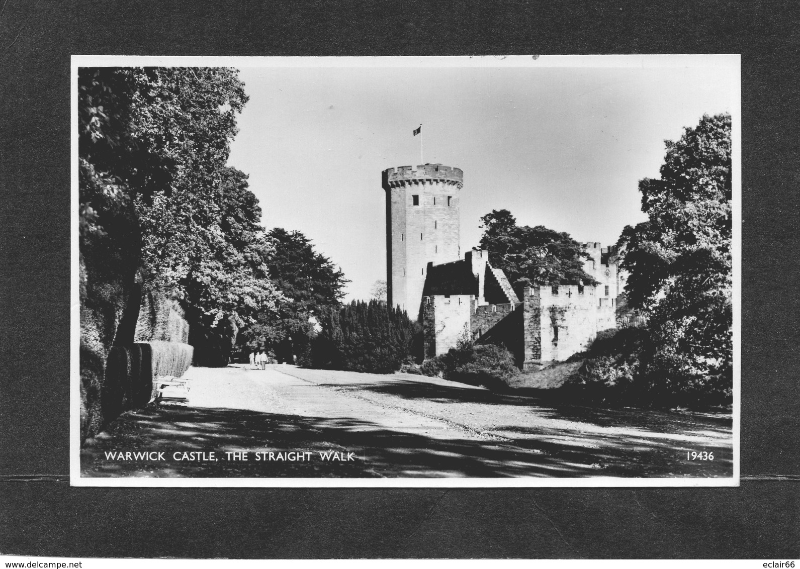 WARWICK CASTLE - THE STRAIGHT WALK Real Photo  CPSM  1920  Impeccable - Warwick