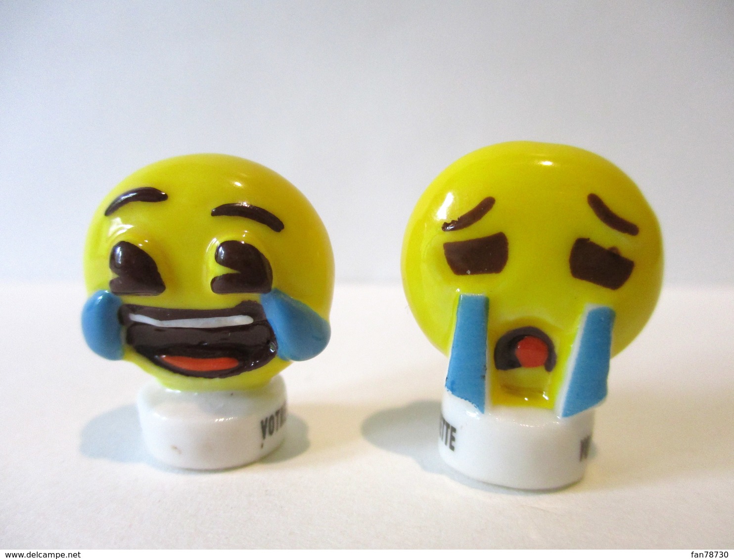 Fèves Brillantes  - Emoji Double Face, Rieur Et Chagrin - Votre Artisan Boulanger Et Banette - Personnages