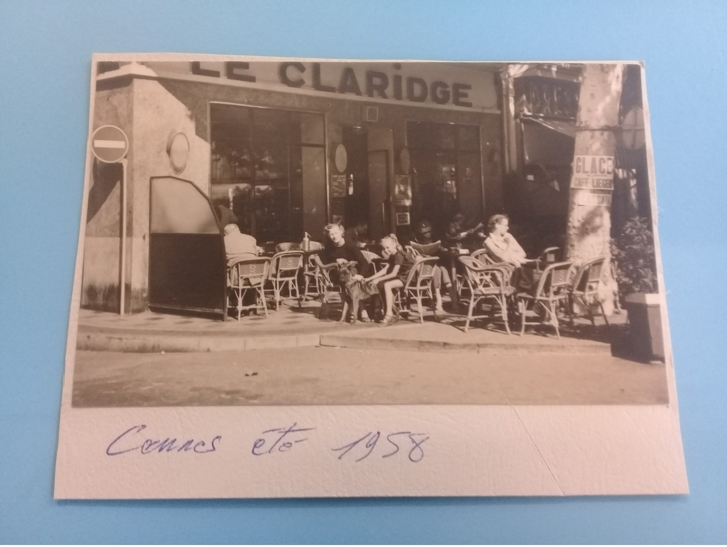 12X 8CM   RESTAURANT CANNES 1958 LE CLARIDGE  ETAT    -- Z45 - Lieux