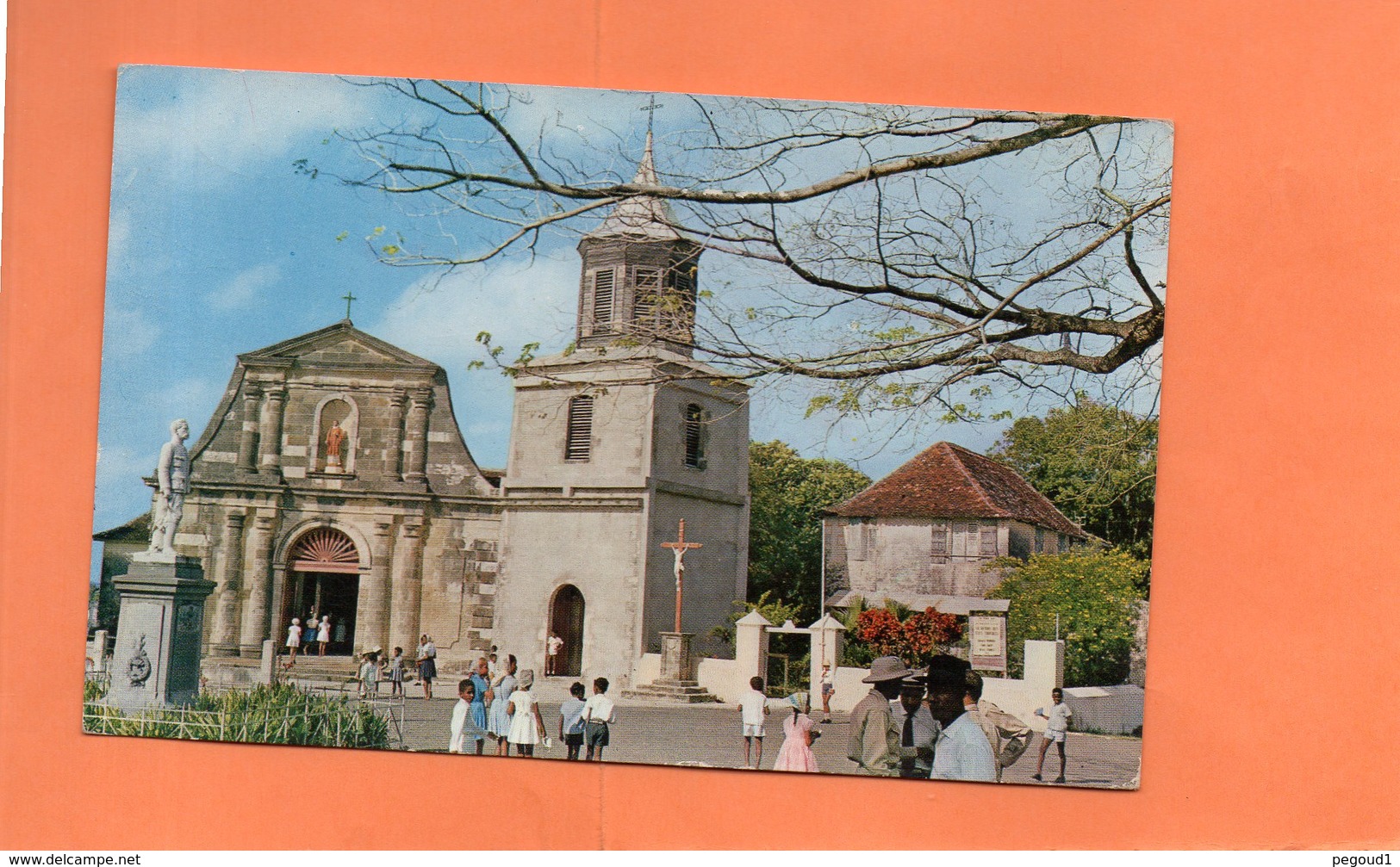 LE MARIN  (MARTINIQUE)  L' EGLISE. LA PLACE  Achat Immédiat - Le Marin