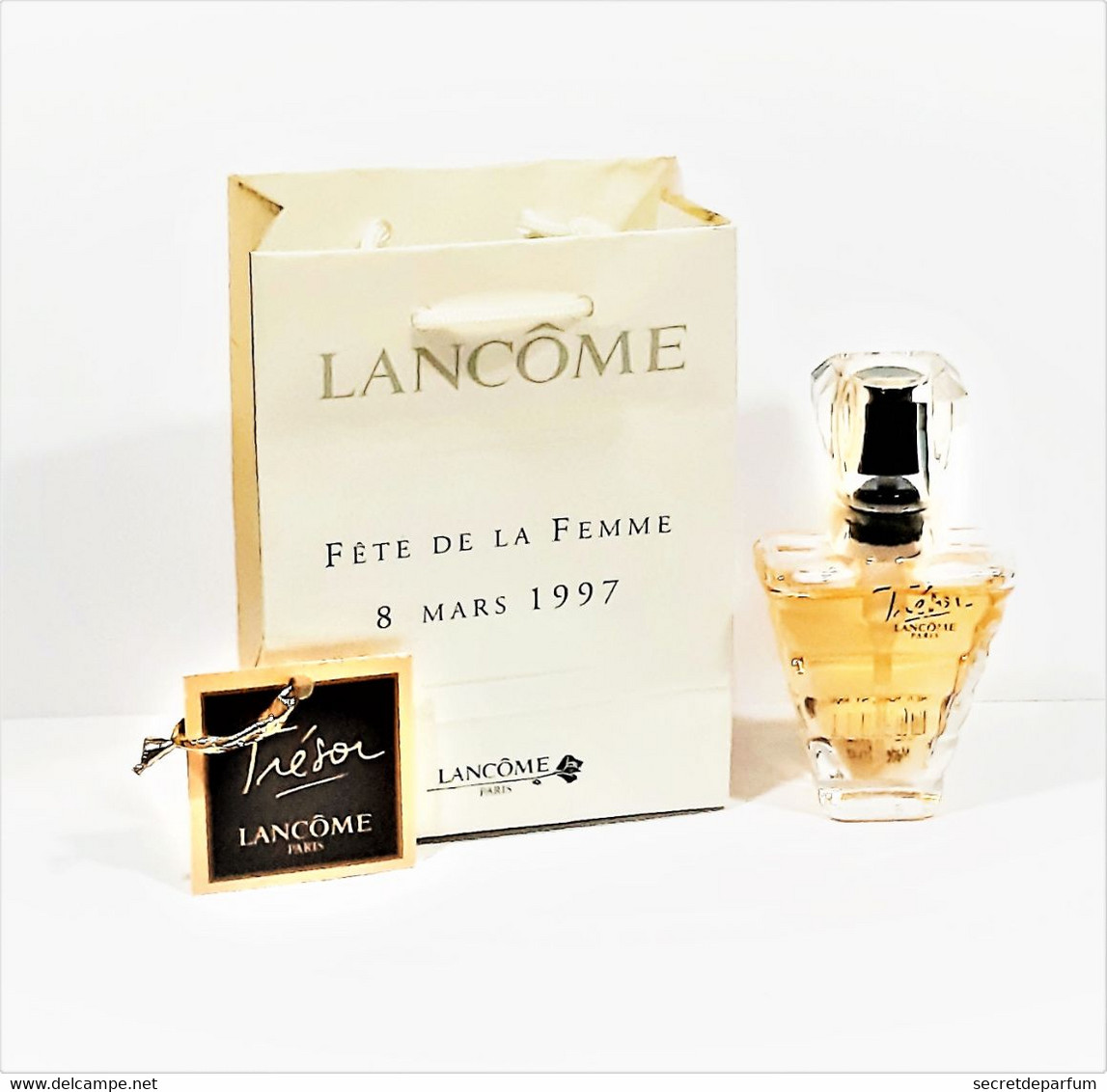 Miniatures De Parfum  TRÉSOR  De  LANCOME  EDP  SPRAY  5 Ml  + Boite SAC   ATTENTION SÉRIGRAPHIE USÉE - Miniaturen Damendüfte (mit Verpackung)