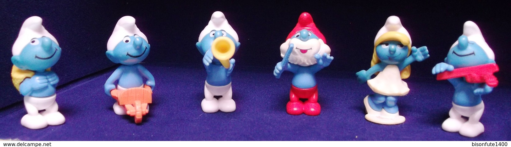 Kinder 2001 : Série Schtroumpfs Comportant 8 Figurines Individuelles. ( SUPERBE ! ) - Lotes