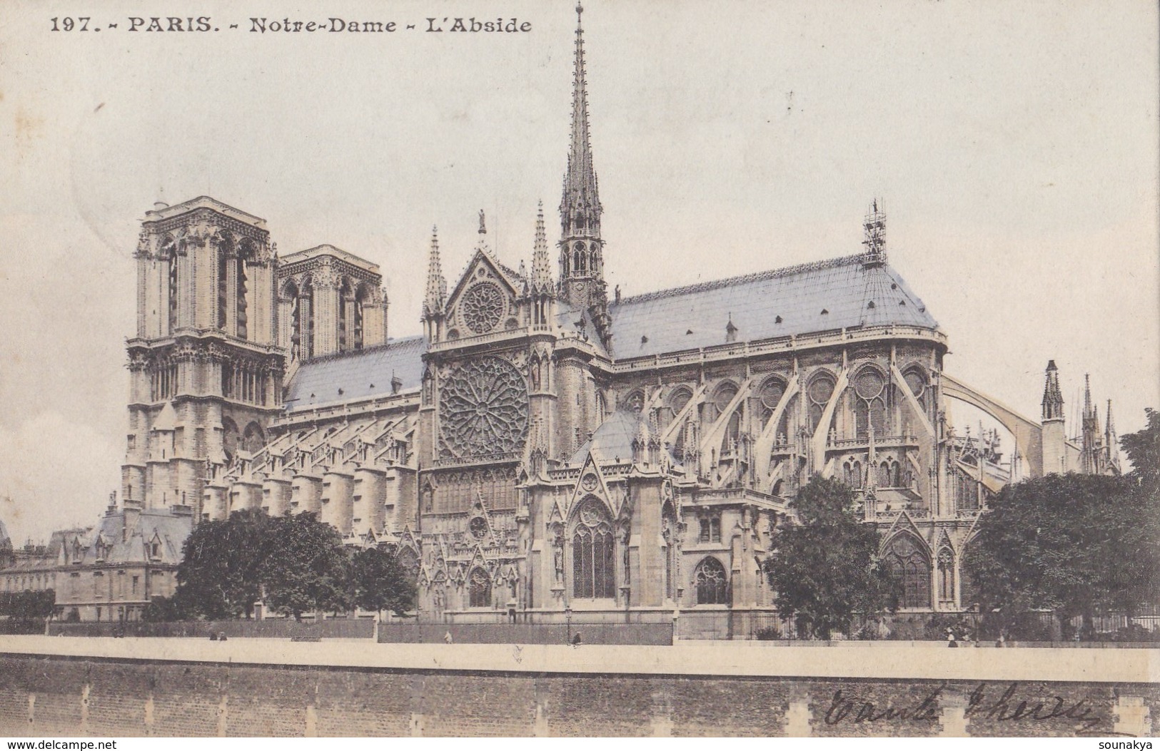 PARIS // NOTRE-DAME // L'Abside - Notre Dame De Paris