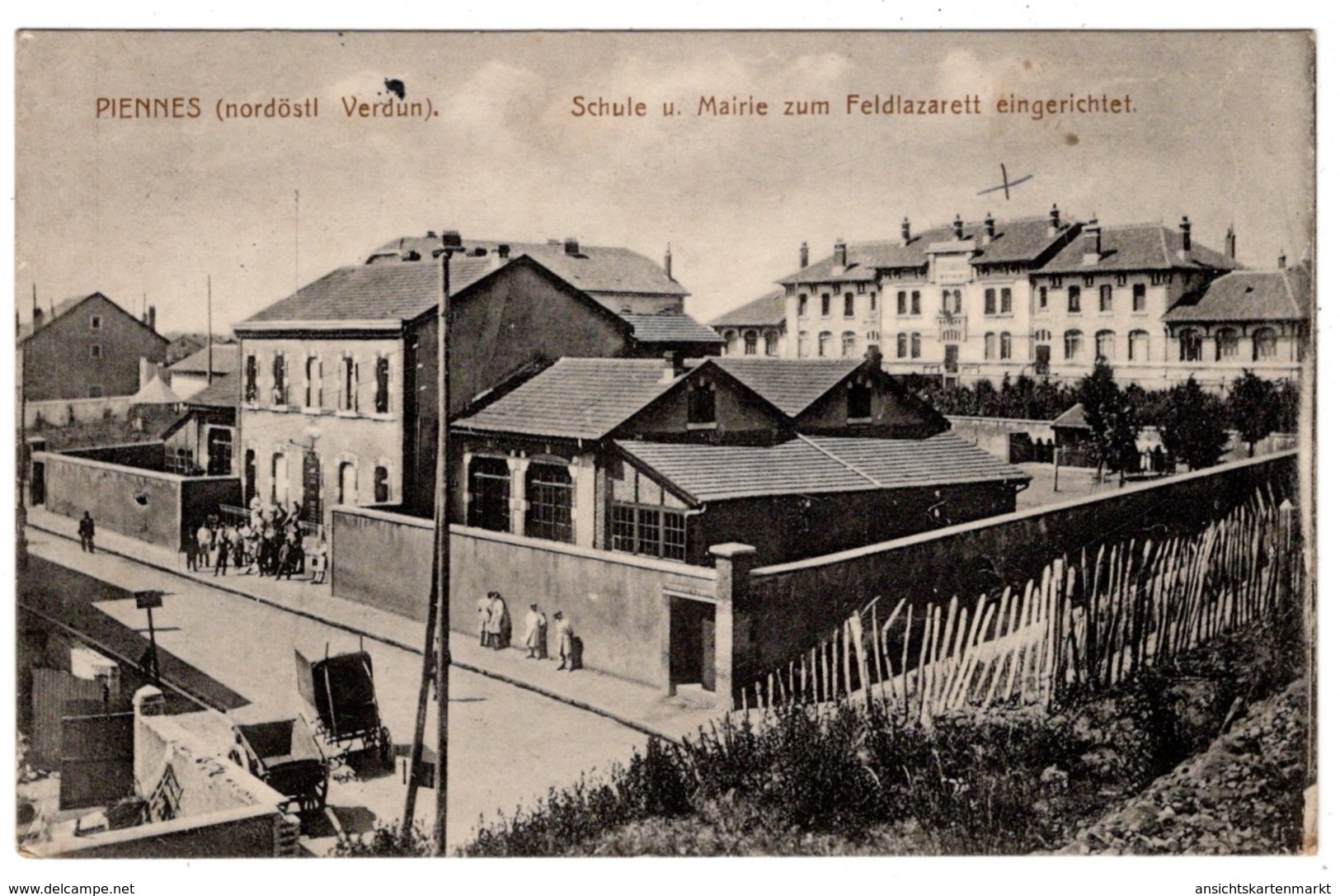 Piennes (nordöstlich Verdun), Schule Und Mairie Zum Feldlazarett Eingerichtet, Alte Postkarte 1916, Feldpost 30. Inf. Di - Briey