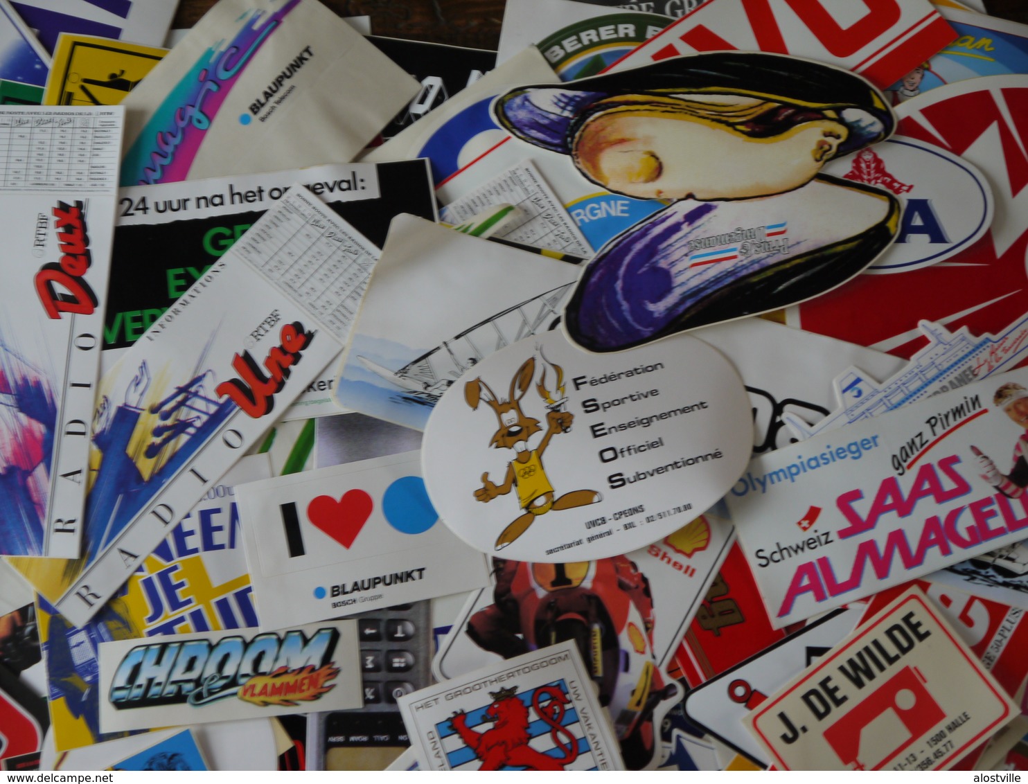 lot stickers zelfklevers ong. env. 5500  autocollants extreem groot grand lot