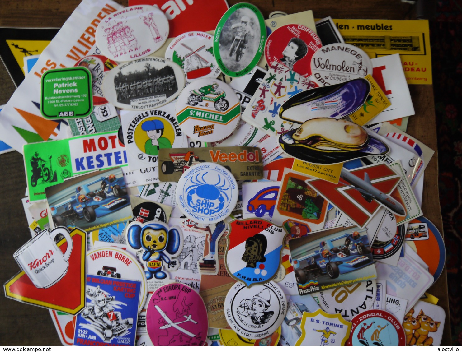 lot stickers zelfklevers ong. env. 5500  autocollants extreem groot grand lot