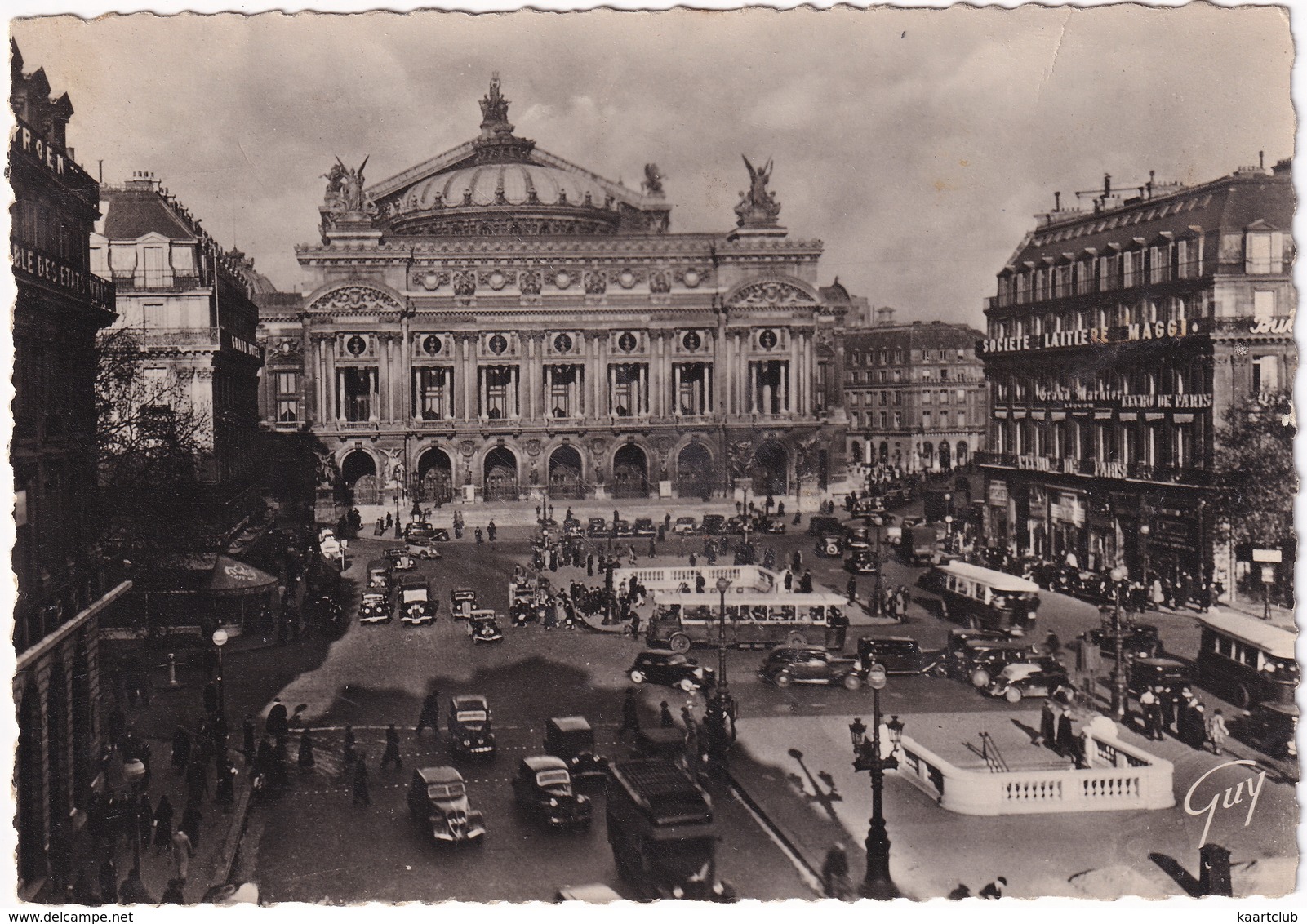 Paris Et Ses Merveilles: PEUGEOT 402, OLDTIMER VOITURES, CAMIONS, RENAULT TN AUTOBUS - Place De L'Opéra - Toerisme