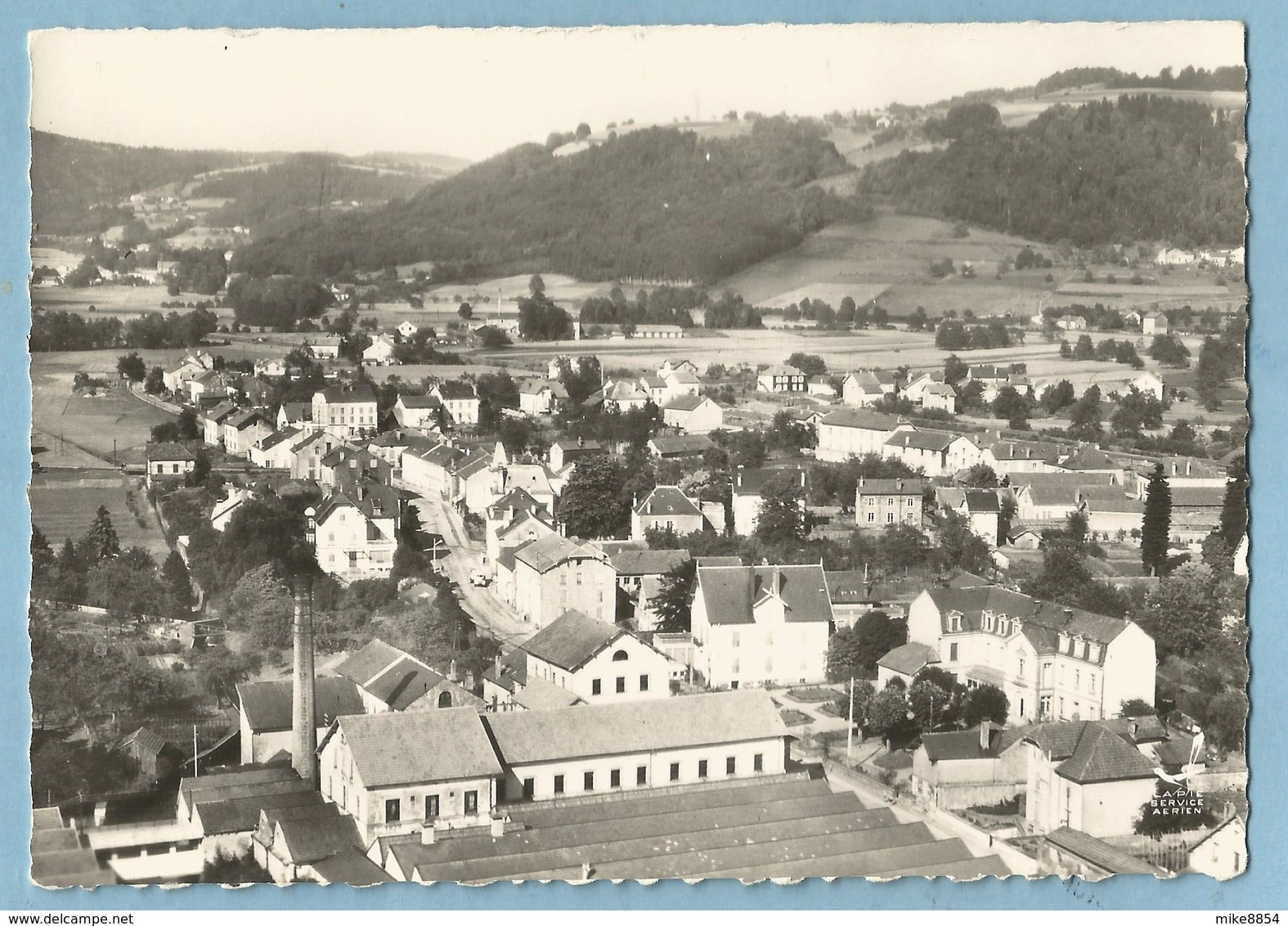 A099  CPSM  LE VAL D'AJOL  (Vosges)  Hospice Et Partie Nord   - Usine  -   EN AVION AU-DESSUS DE  ++++ - Autres & Non Classés