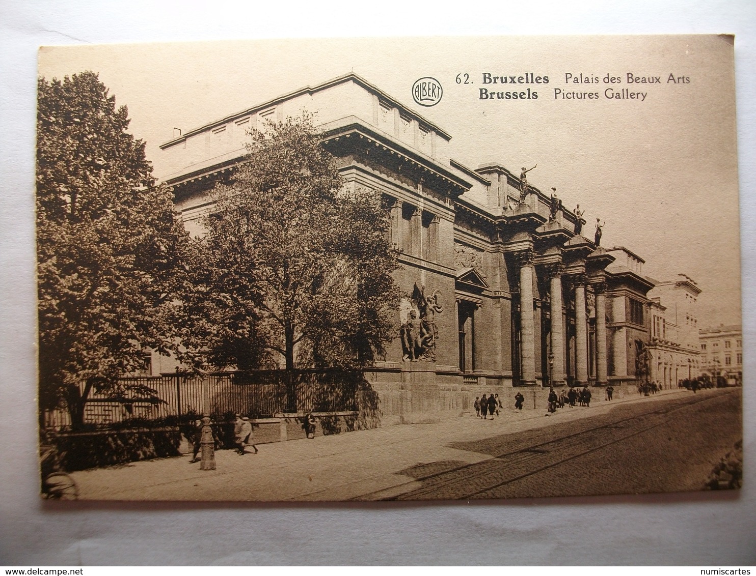 Carte Postale Belgique - Bruxelles - Palais Des Beaux Arts  ( Petit Format Noir Et Blanc Non Circulée ) - Monumenten, Gebouwen