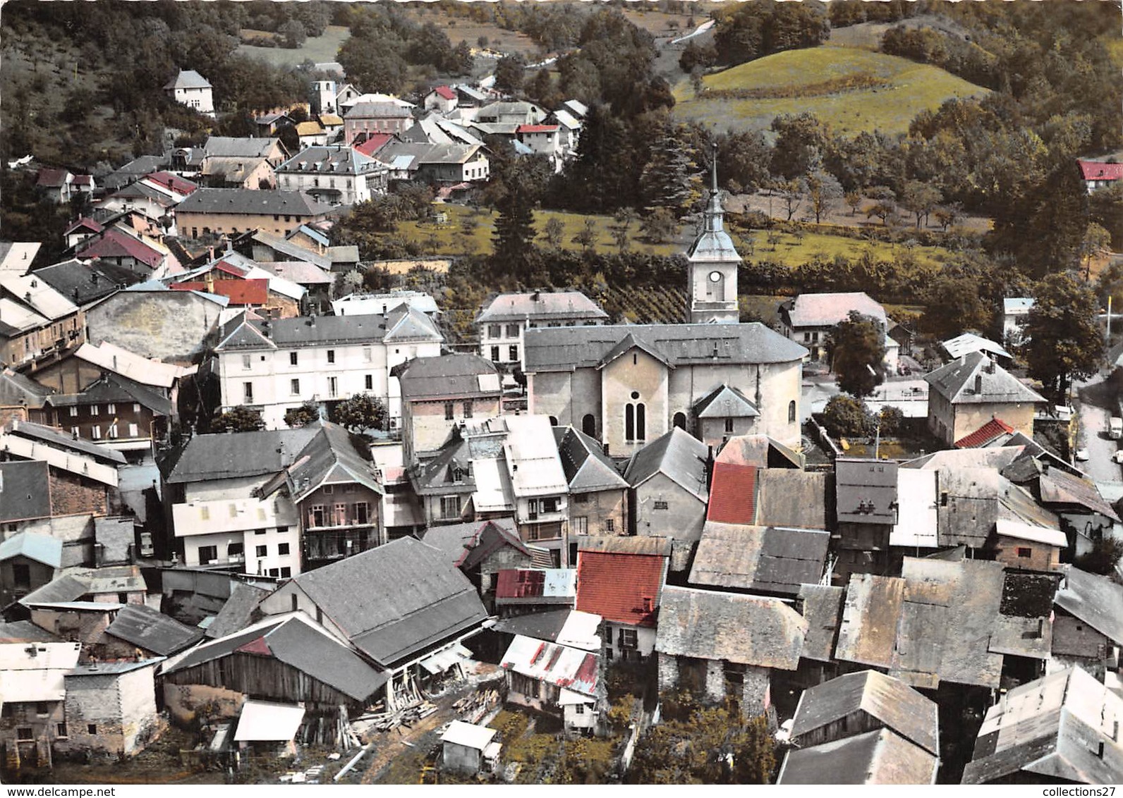 73-GRESY-SUR-ISERE-VUE AERIENNE SUR LE CENTRE DU VILLAGE - Gresy Sur Isere