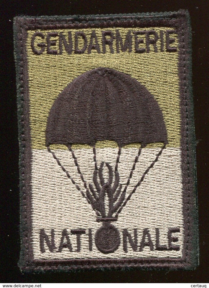 Gendarmerie - Escadron De Gendarmes Mobiles Parachutistes - Police & Gendarmerie