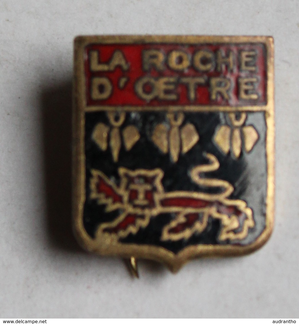 Ancienne Broche Insigne émaillée La Roche D'Oetre Orne - Obj. 'Souvenir De'