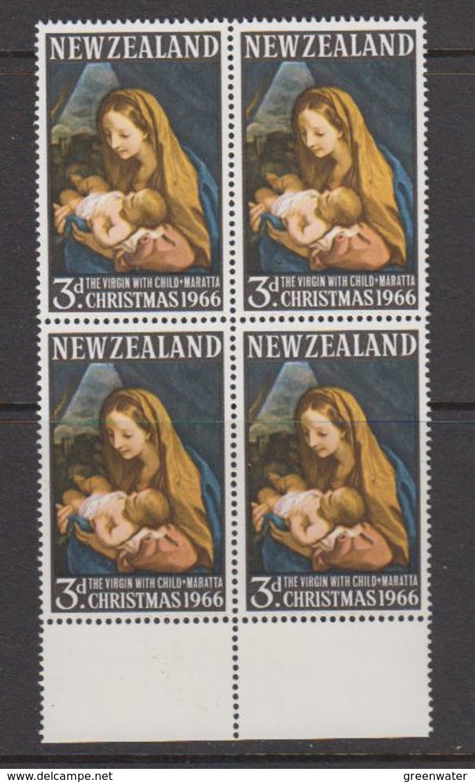 New Zealand 1966 Christmas 1v Bl Of 4 ** Mnh (42812C) - Ongebruikt