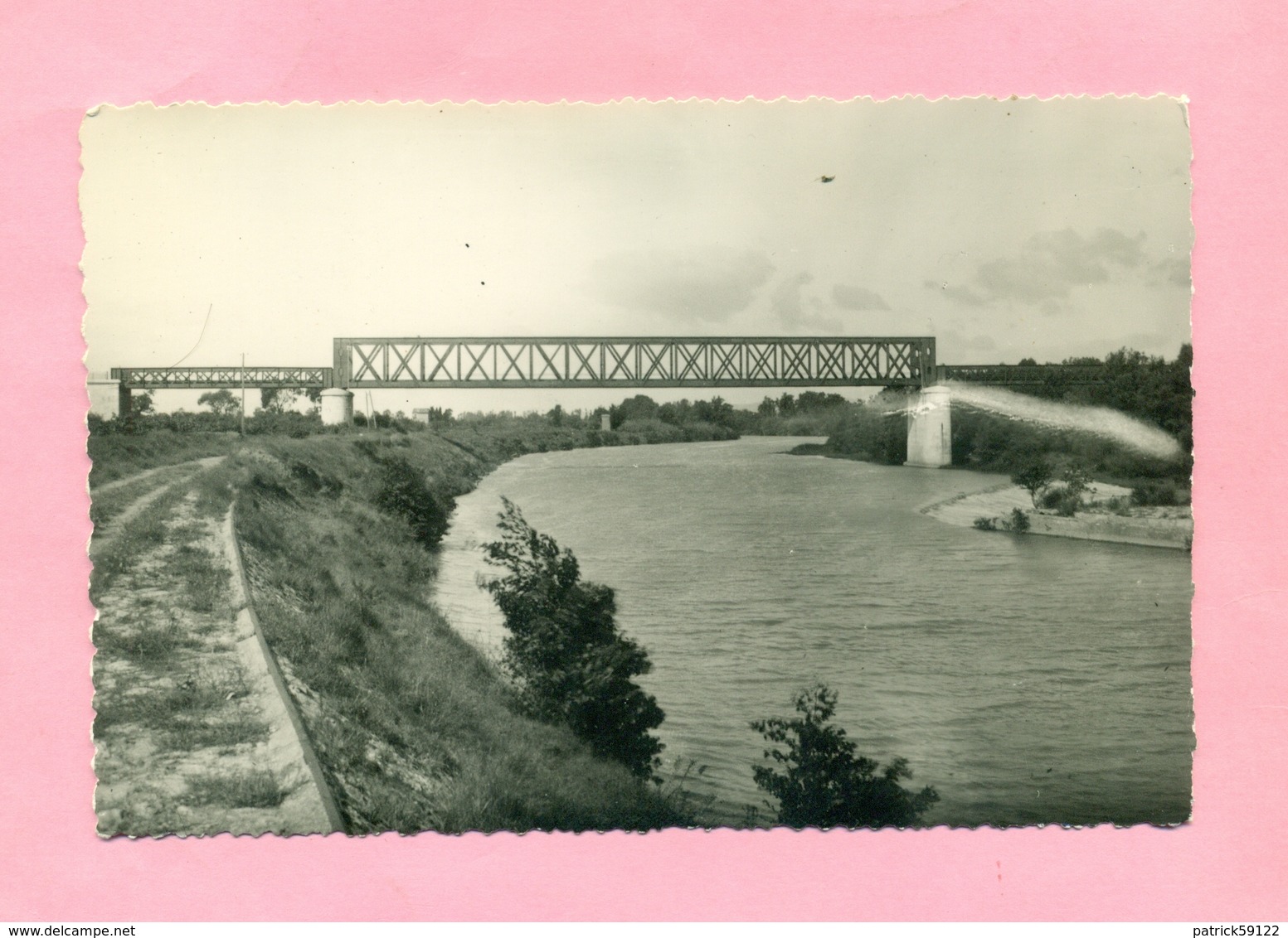 11 - AUDE - SALLELES D'AUDE - LE PONT SUR L'AUDE -  Edition   SABATHE / NARBONNE - Salleles D'Aude