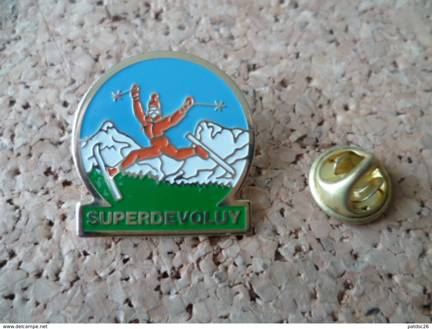 PIN'S   SKI SKIEUR  SUPERDEVOLUY - Winter Sports