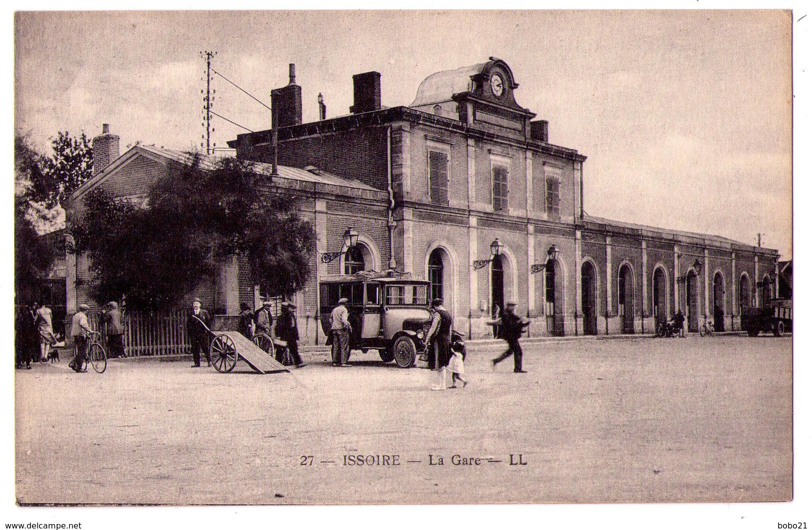 4671 -,Issoire - La Gare - N°27 - Lévy & Neurdein Réunis ( L.L. ) - - Issoire