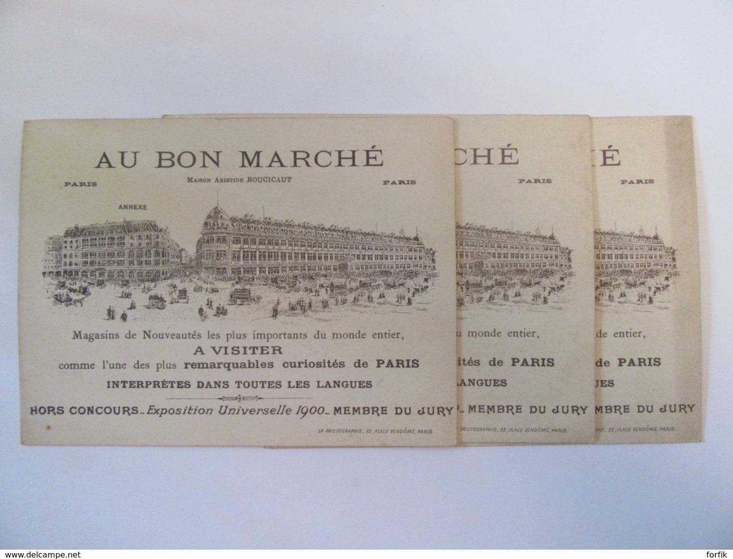 Chromo Au Bon Marché - Série Les Etapes De La Vie - Papier à Frotter Avec Une Pièce D'argent - Au Bon Marché