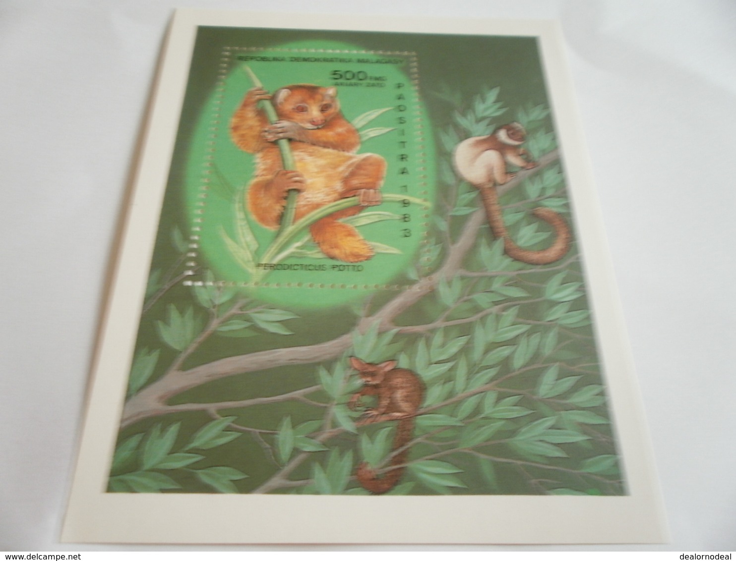 Miniature Sheet Perf Primates - Madagascar (1960-...)