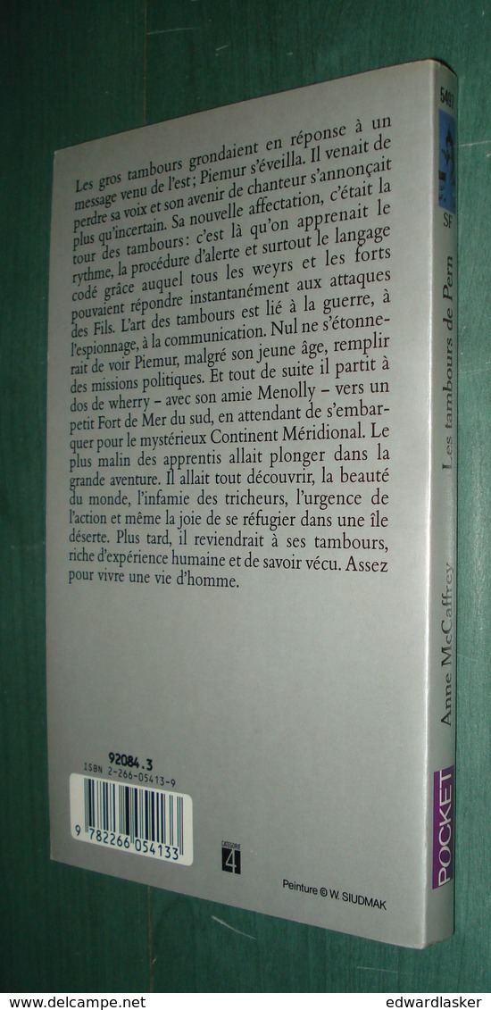 PRESSES POCKET SF 5497 : Les Tambours De Pern (La Ballade De Pern) //Anne McCaffrey - Novembre 1993 - Presses Pocket