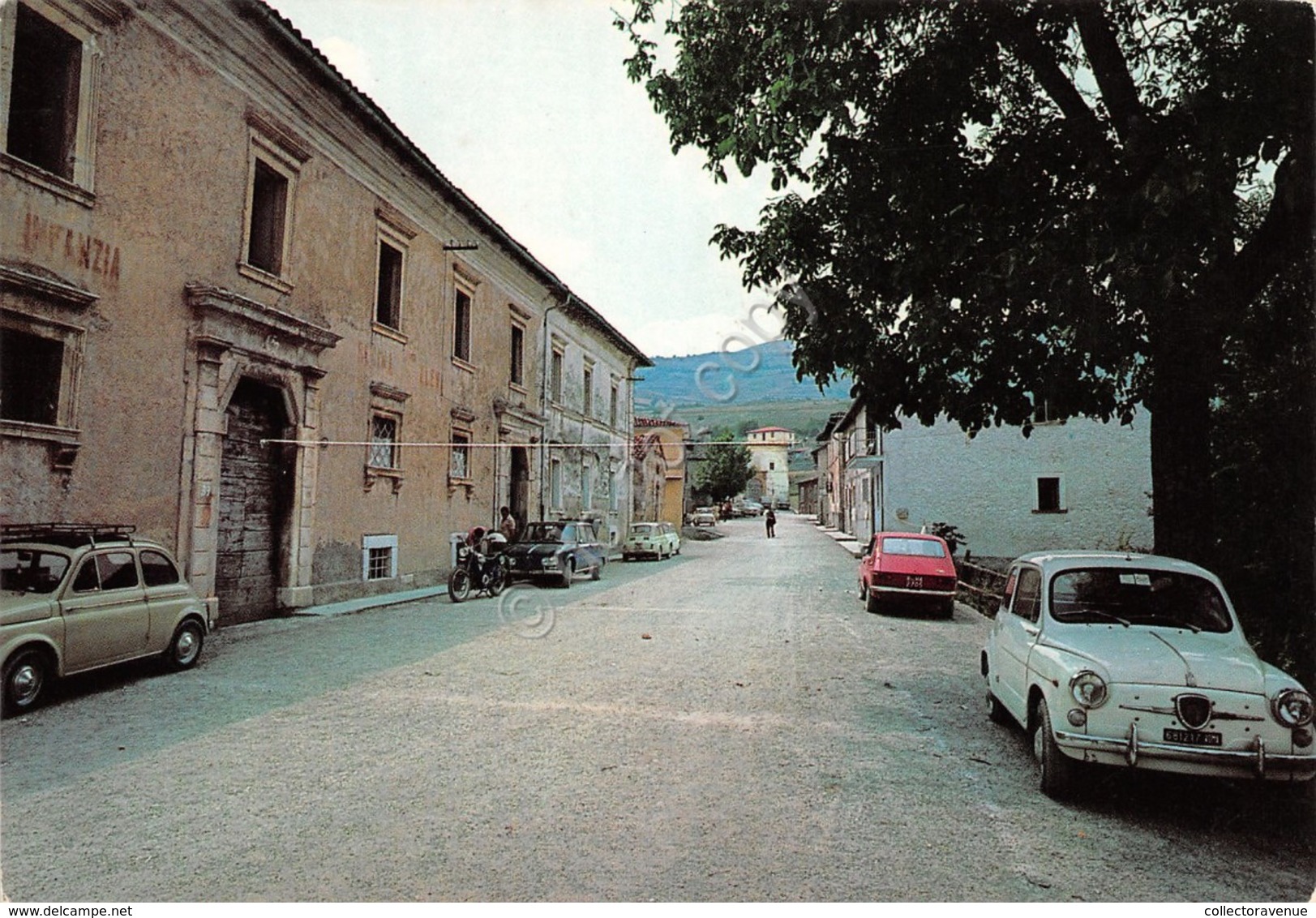 Cartolina Borbona Frazione La Terra Una Via Auto Animata (Rieti) - Rieti