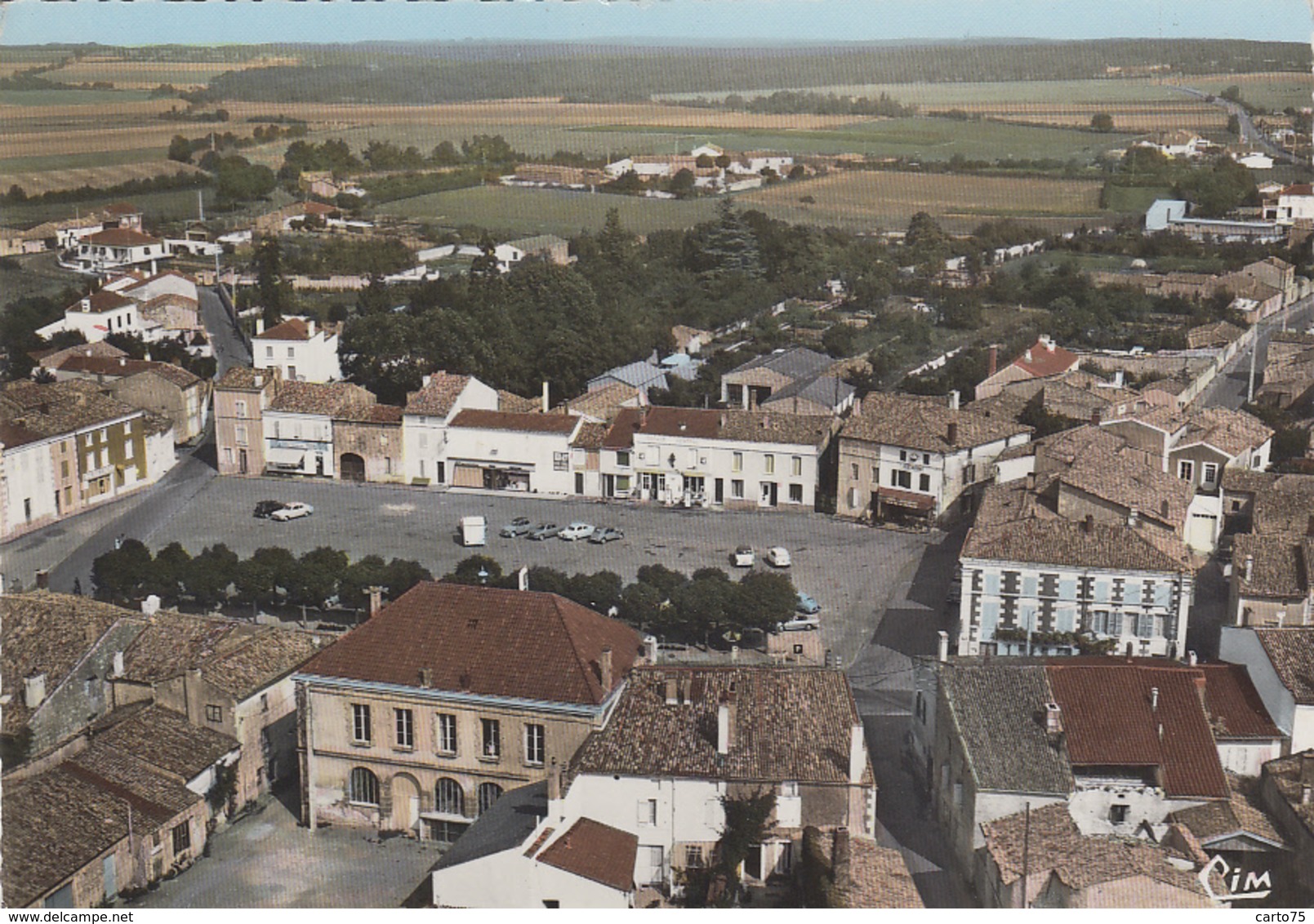 Beauvoir Sur Niort 79 - Vue Aérienne Centre Bourg - Edition Combier - Beauvoir Sur Niort