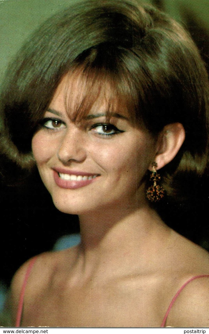 CLAUDIA CARDINALE - Actores