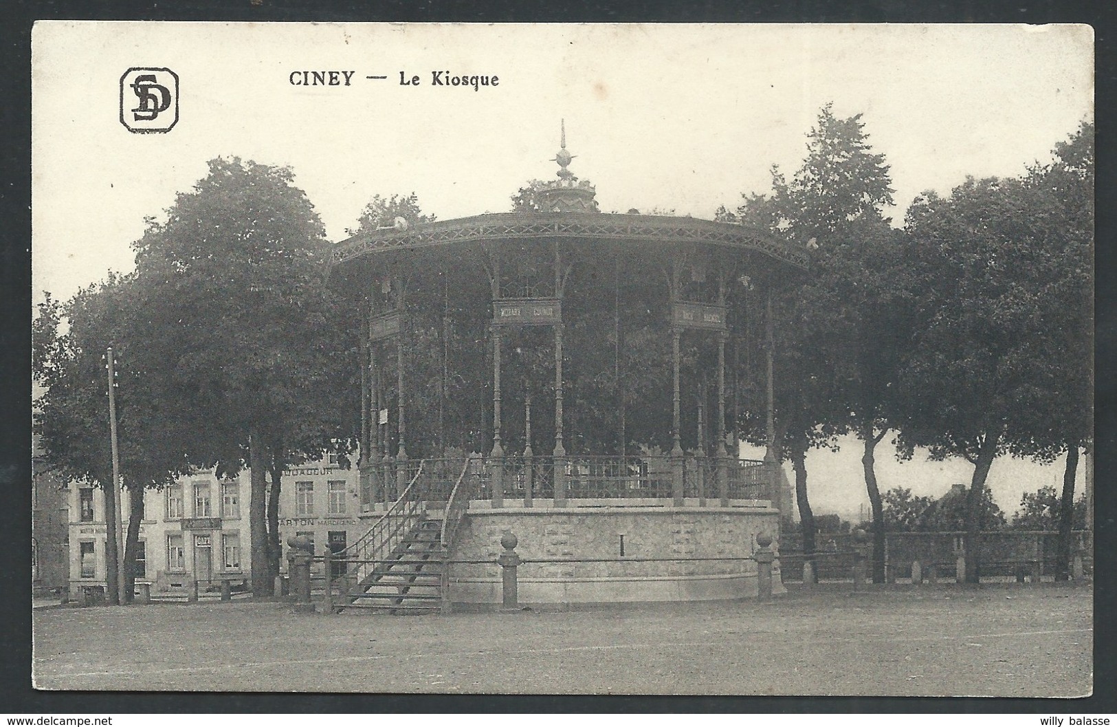 +++ CPA - CINEY - Le Kiosque - Cachet Militaire   // - Ciney