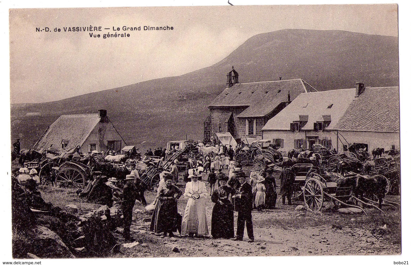 4694 - Besse Et Saint-Anastaise ( 63 ) - Notre Dame  De Vassivière ( Le Grand Dimanche ) Vue Générale - - Besse Et Saint Anastaise