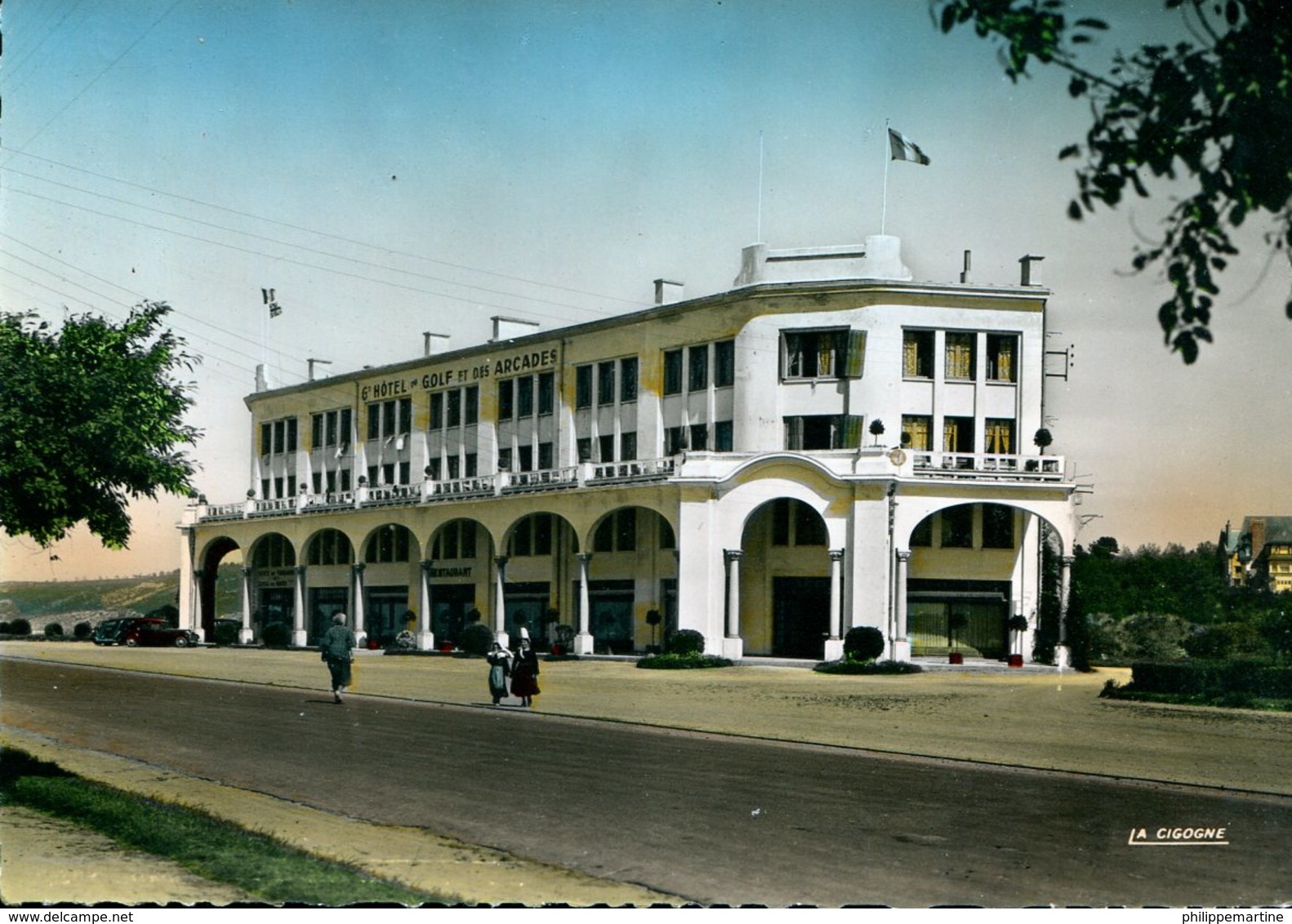 22 - Sable D'Or Les Pins : Hôtel Du Golf Et Des Arcades - Voitures Anciennes - Other & Unclassified