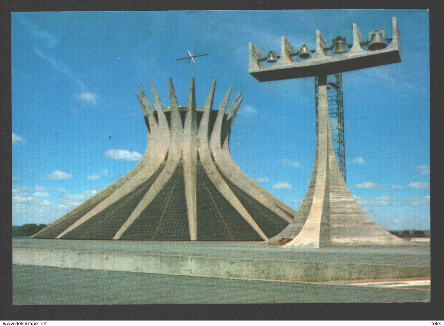 Brasilia - Catedral E Campanario - Brasilia