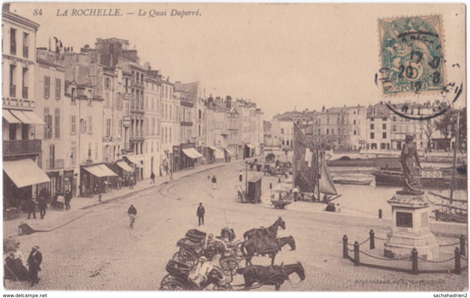 17. LA ROCHELLE. Le Quai Duperré. 84 - La Rochelle