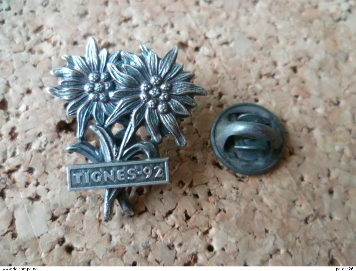 PIN'S  TIGNES 92     FLEUR EDELWEISS - Jeux Olympiques